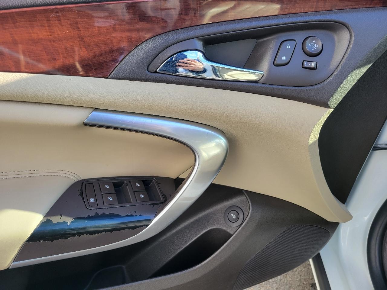 Buick Regal 4dr Sdn Turbo FWD 2016