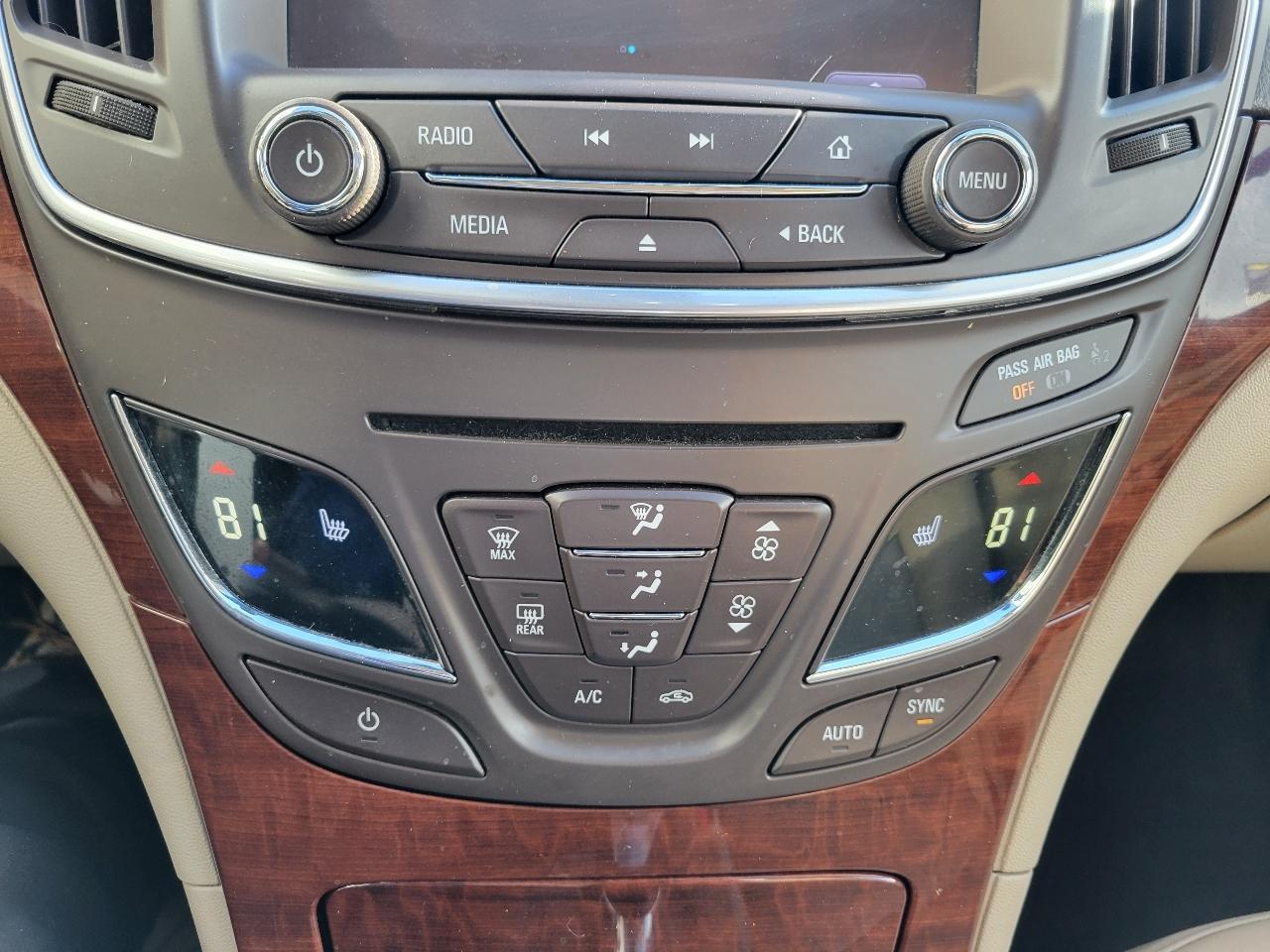 Buick Regal 4dr Sdn Turbo FWD 2016