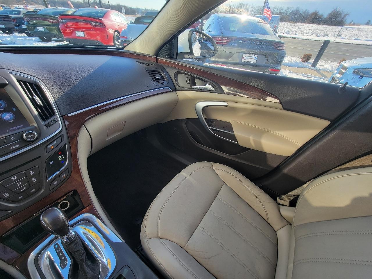 Buick Regal 4dr Sdn Turbo FWD 2016