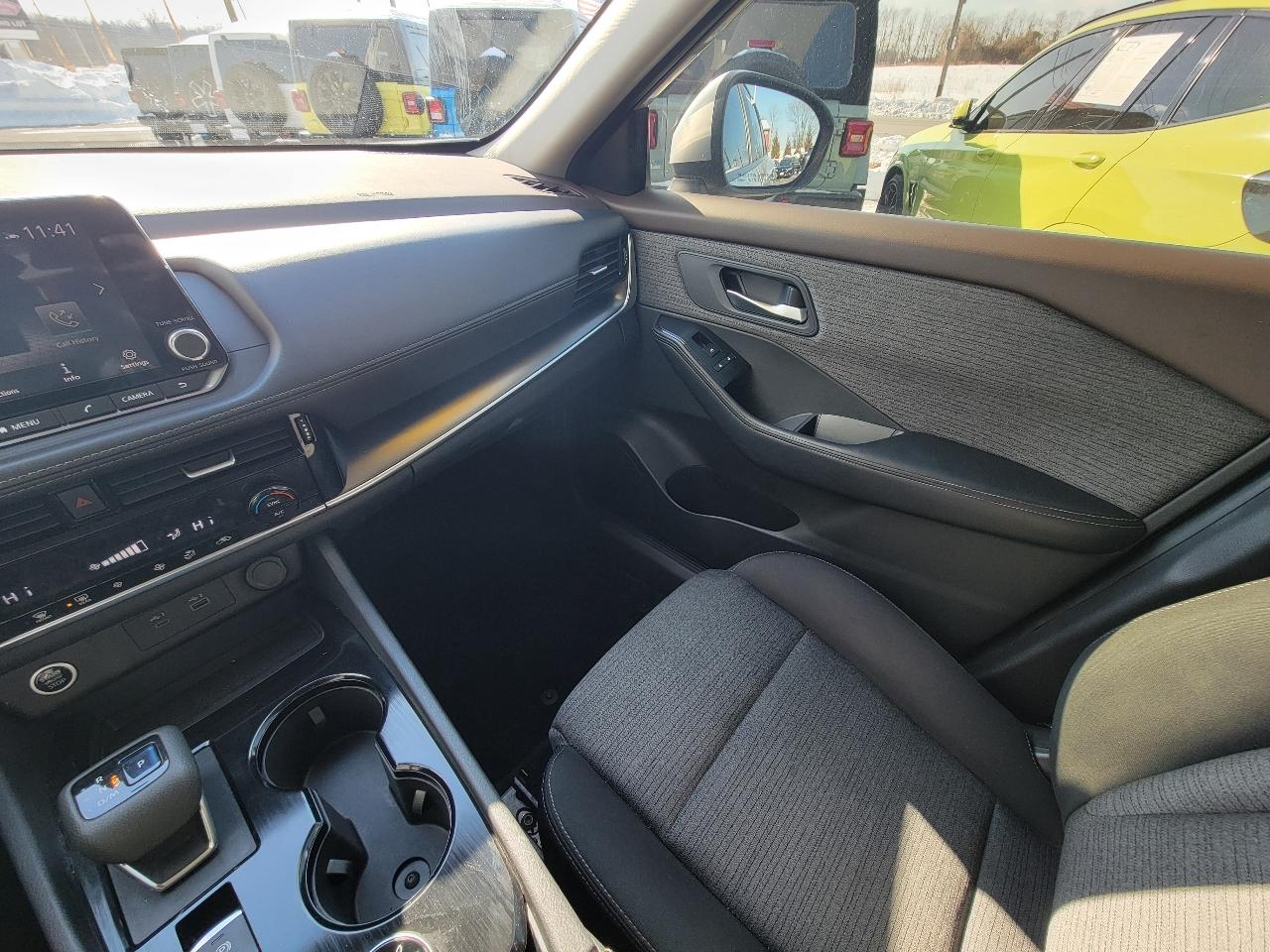 Nissan Rogue AWD SV 2022