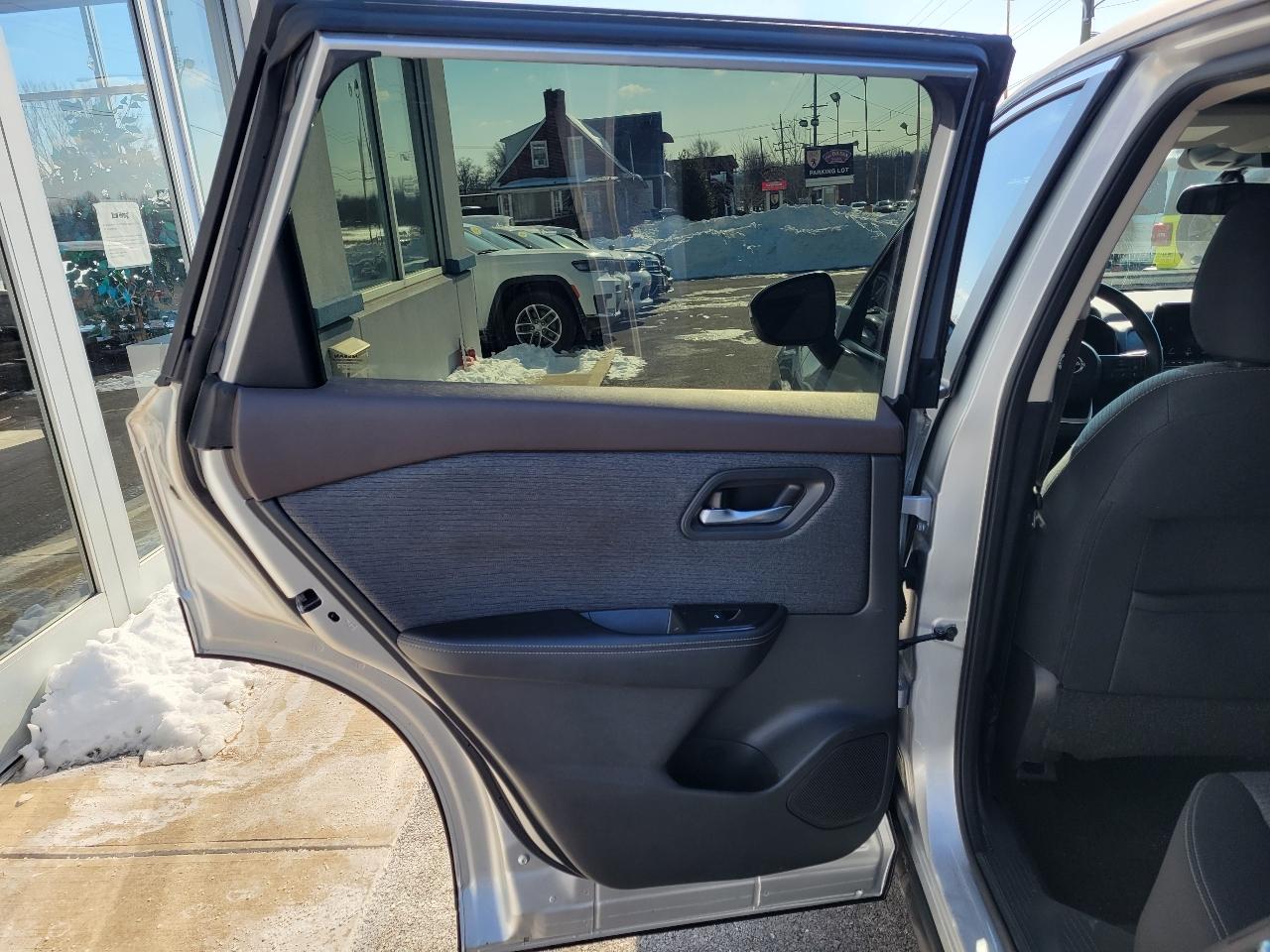 Nissan Rogue AWD SV 2022