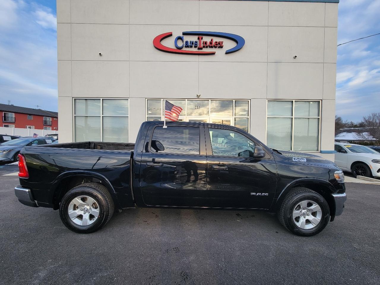 RAM 1500 Big Horn 4x4 Crew Cab 5'7" Box 2025