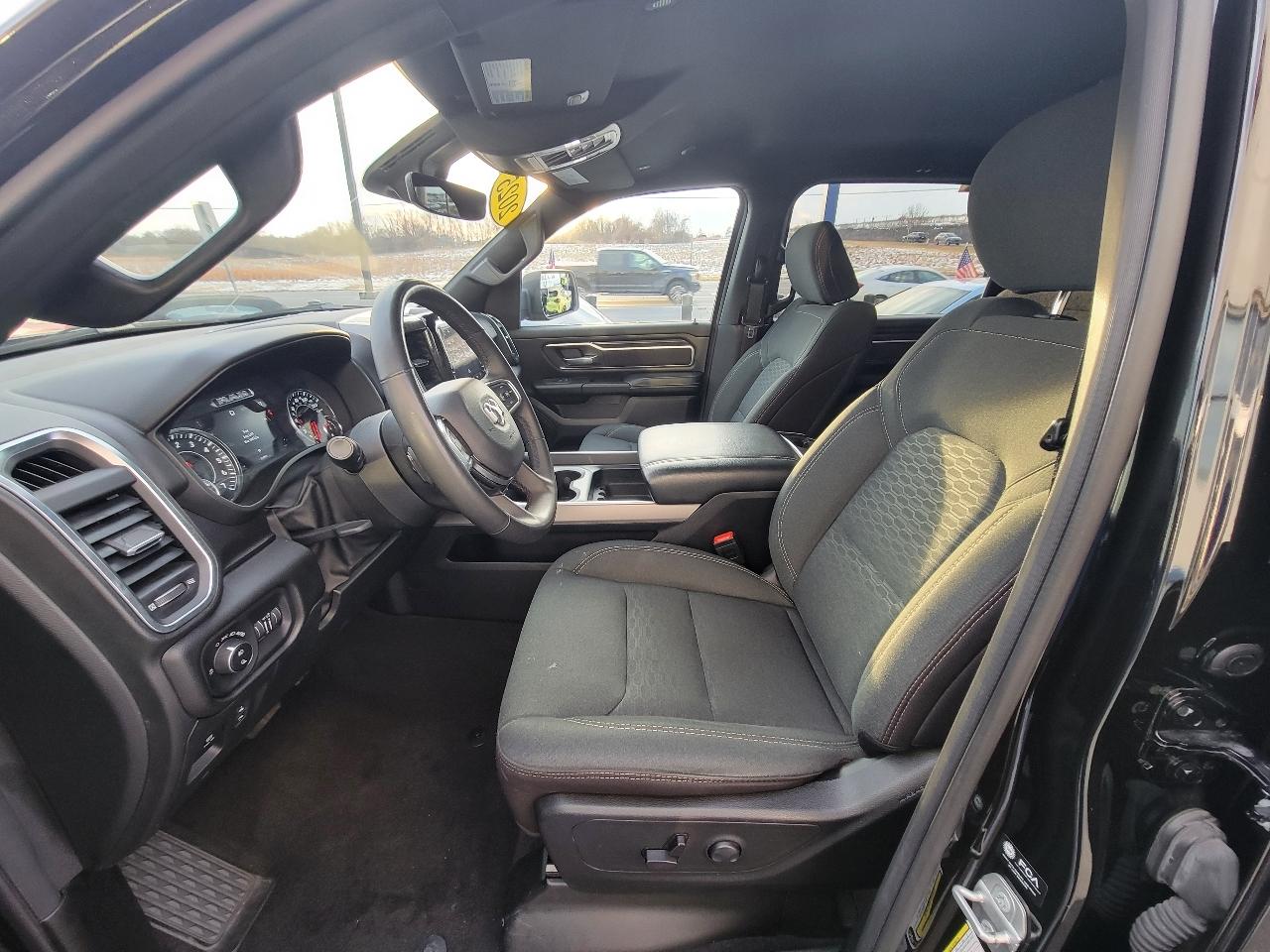 RAM 1500 Big Horn 4x4 Crew Cab 5'7" Box 2025