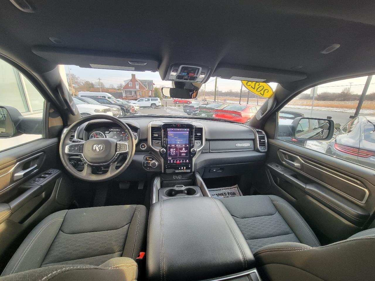 RAM 1500 Big Horn 4x4 Crew Cab 5'7" Box 2025