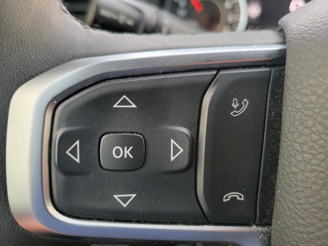 RAM 1500 Big Horn 4x4 Crew Cab 5'7" Box 2025