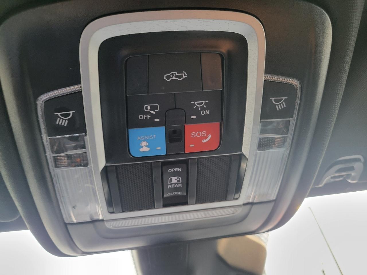 RAM 1500 Big Horn 4x4 Crew Cab 5'7" Box 2025