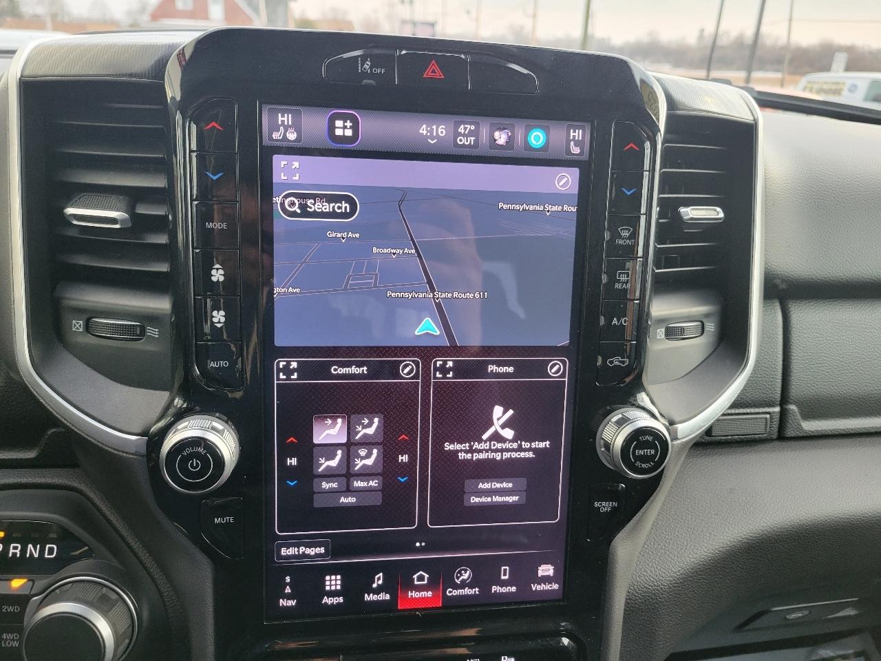 RAM 1500 Big Horn 4x4 Crew Cab 5'7" Box 2025