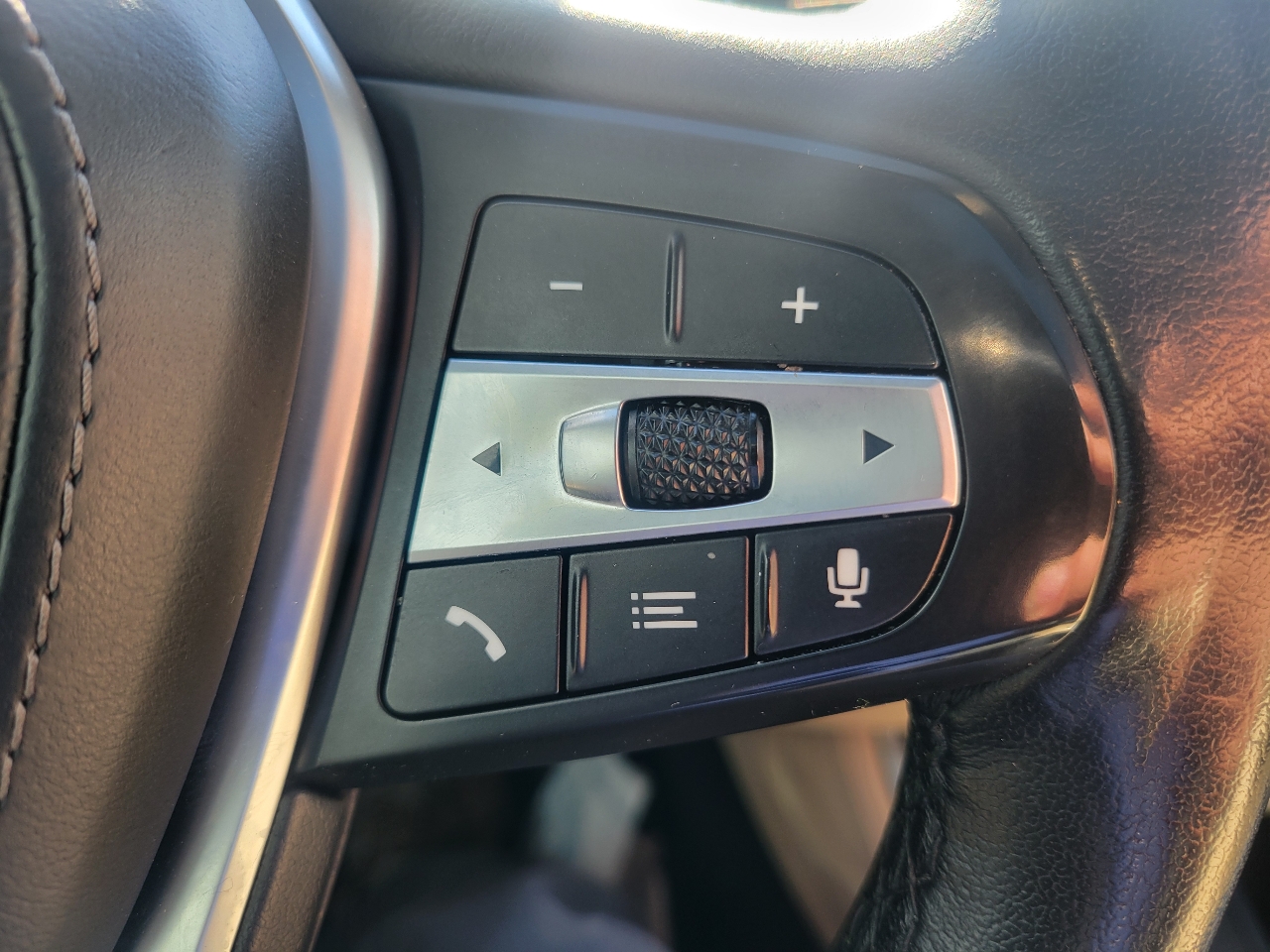 BMW X5 xDrive40i Sports Activity Vehicle 2022