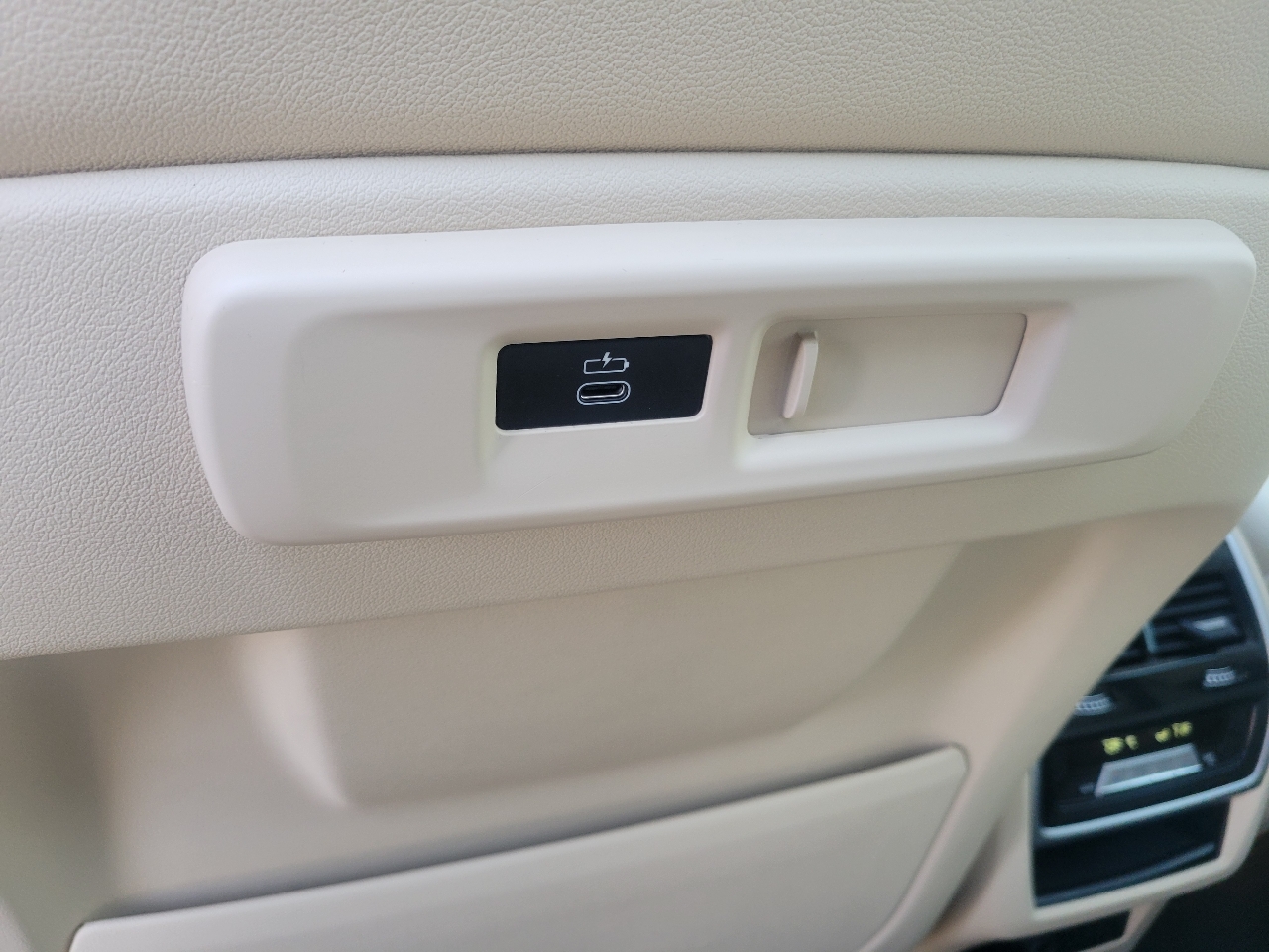 BMW X5 xDrive40i Sports Activity Vehicle 2022