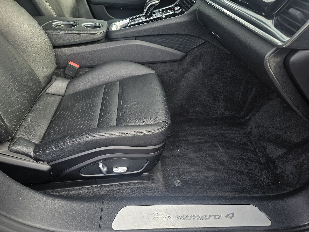 Porsche Panamera 4 2017