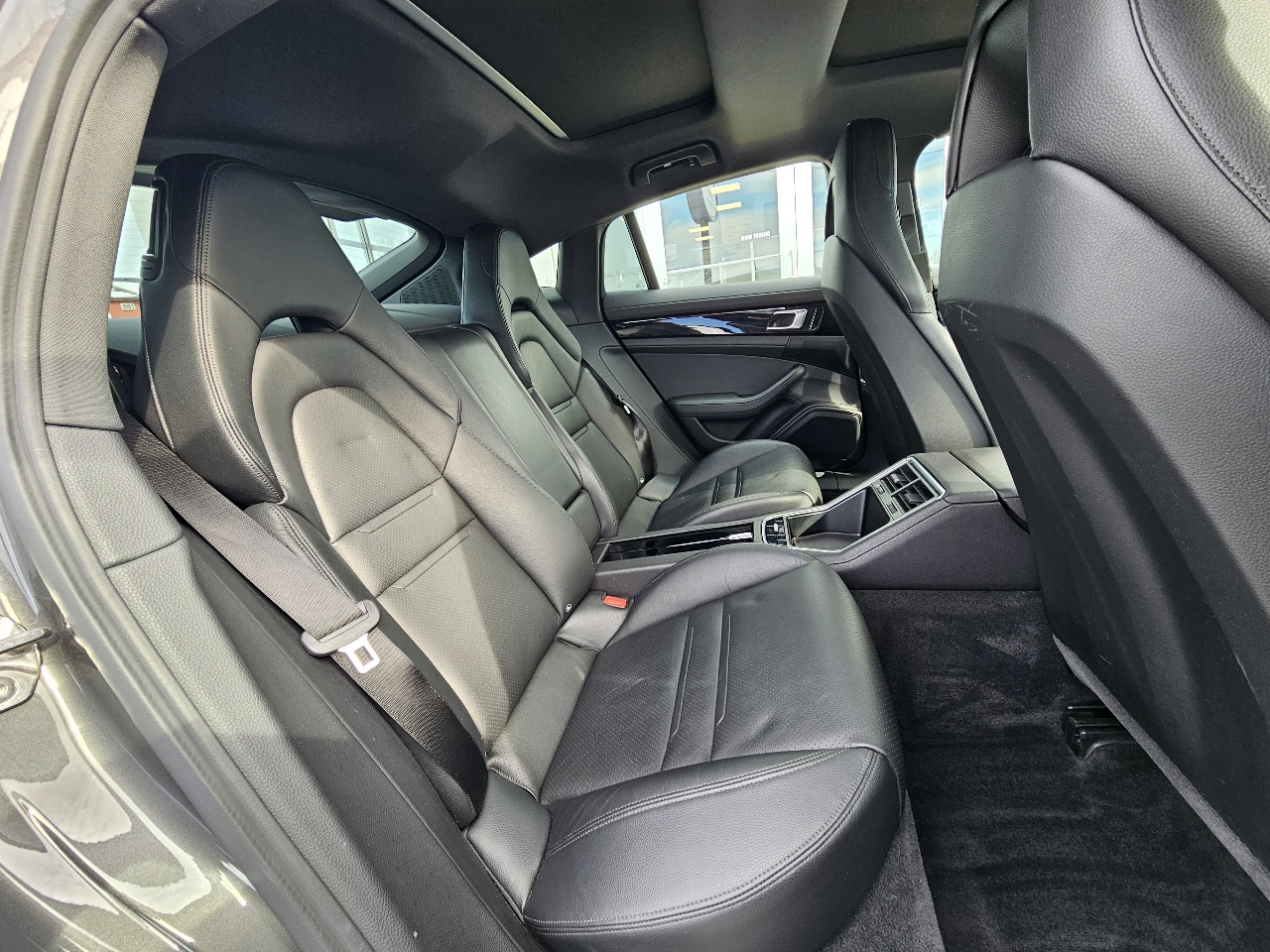 Porsche Panamera 4 2017