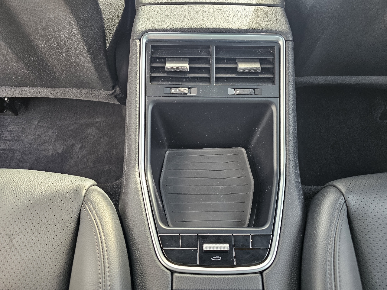 Porsche Panamera 4 2017