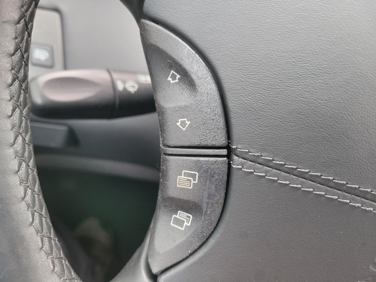 Mercedes-Benz CL-Class  2005