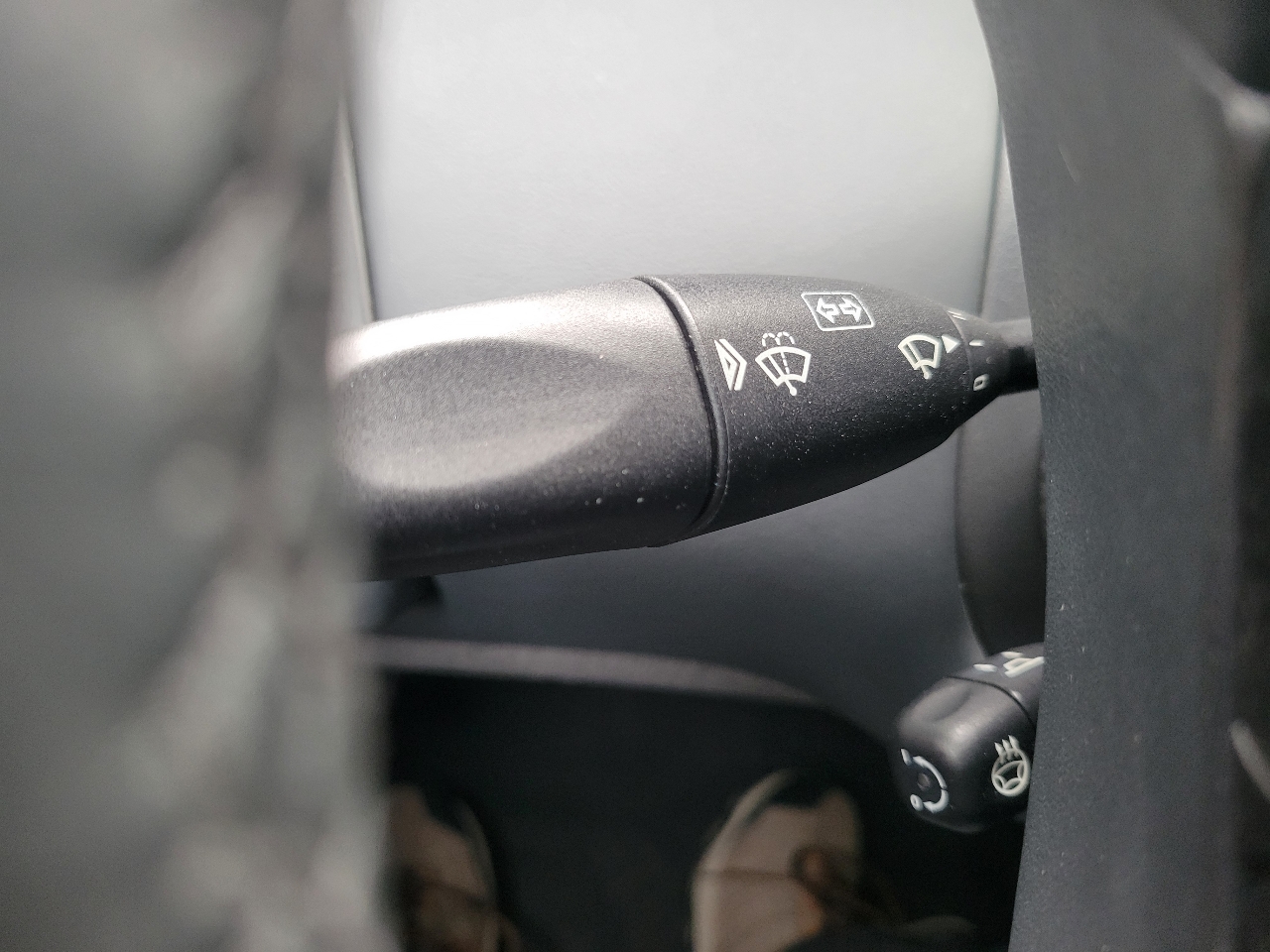 Mercedes-Benz CL-Class  2005