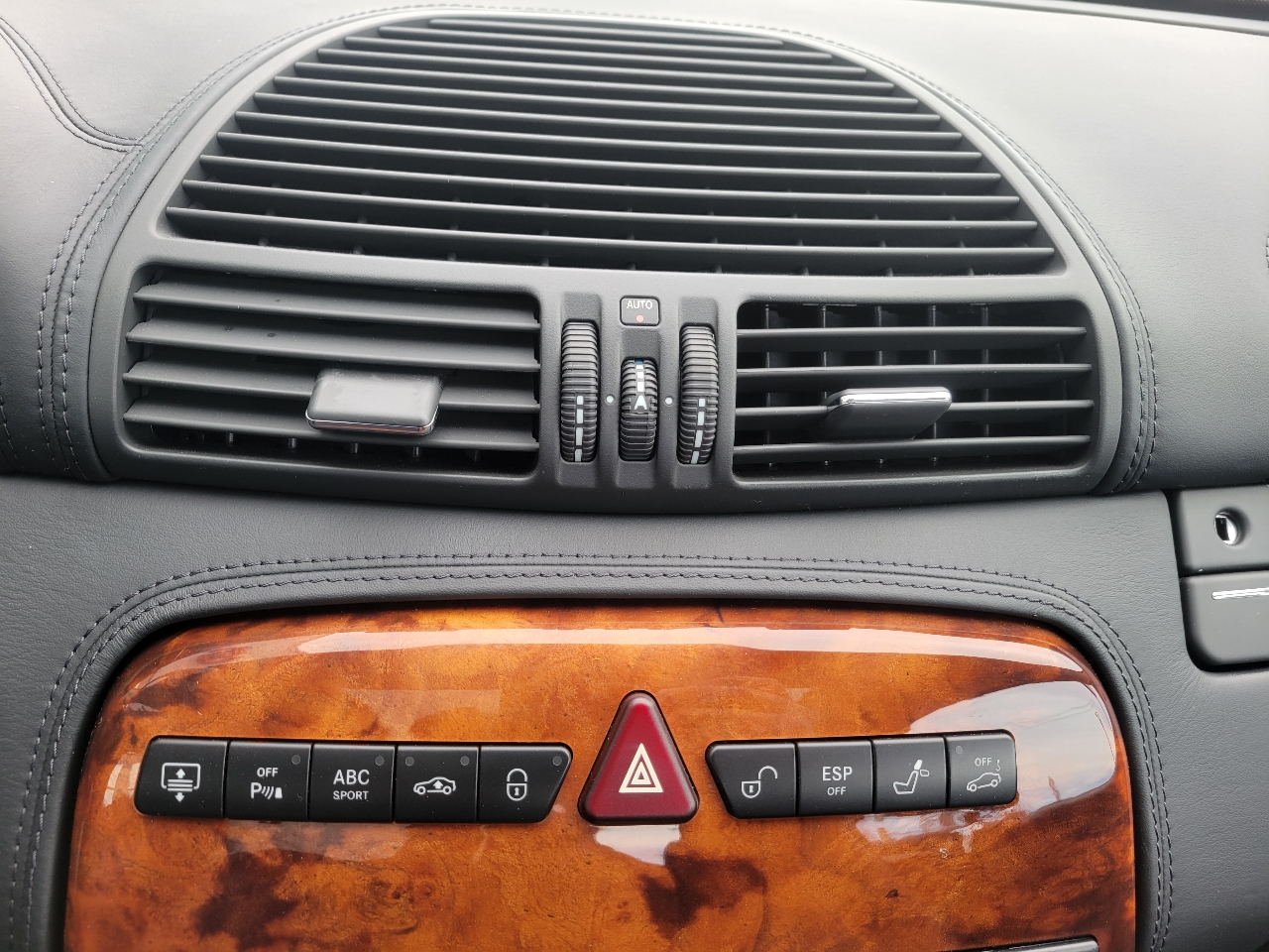 Mercedes-Benz CL-Class  2005