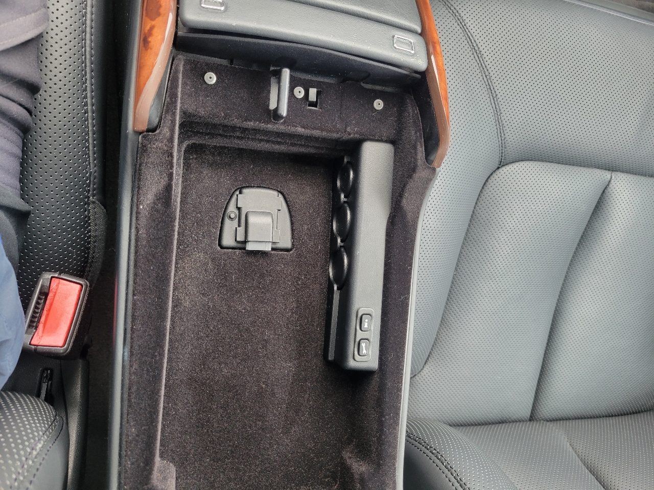 Mercedes-Benz CL-Class  2005