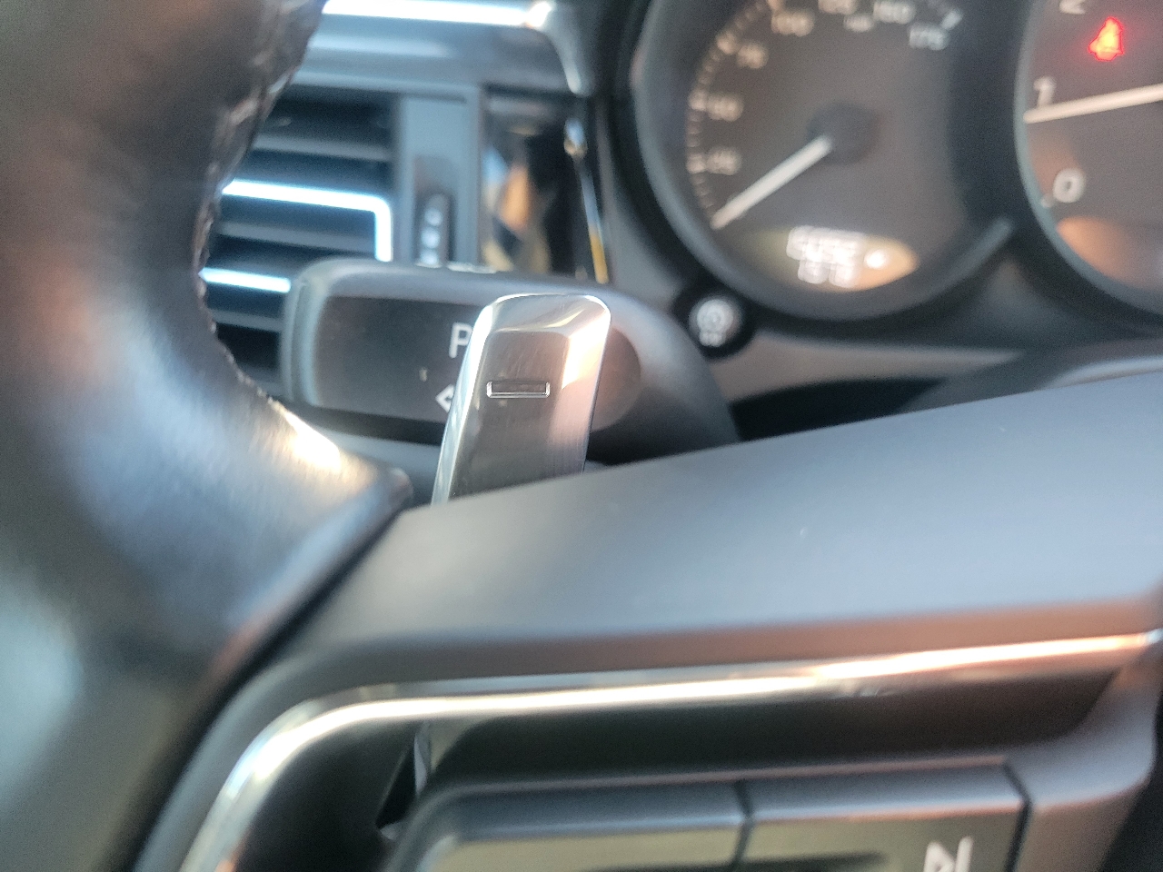 Porsche Macan AWD 2024