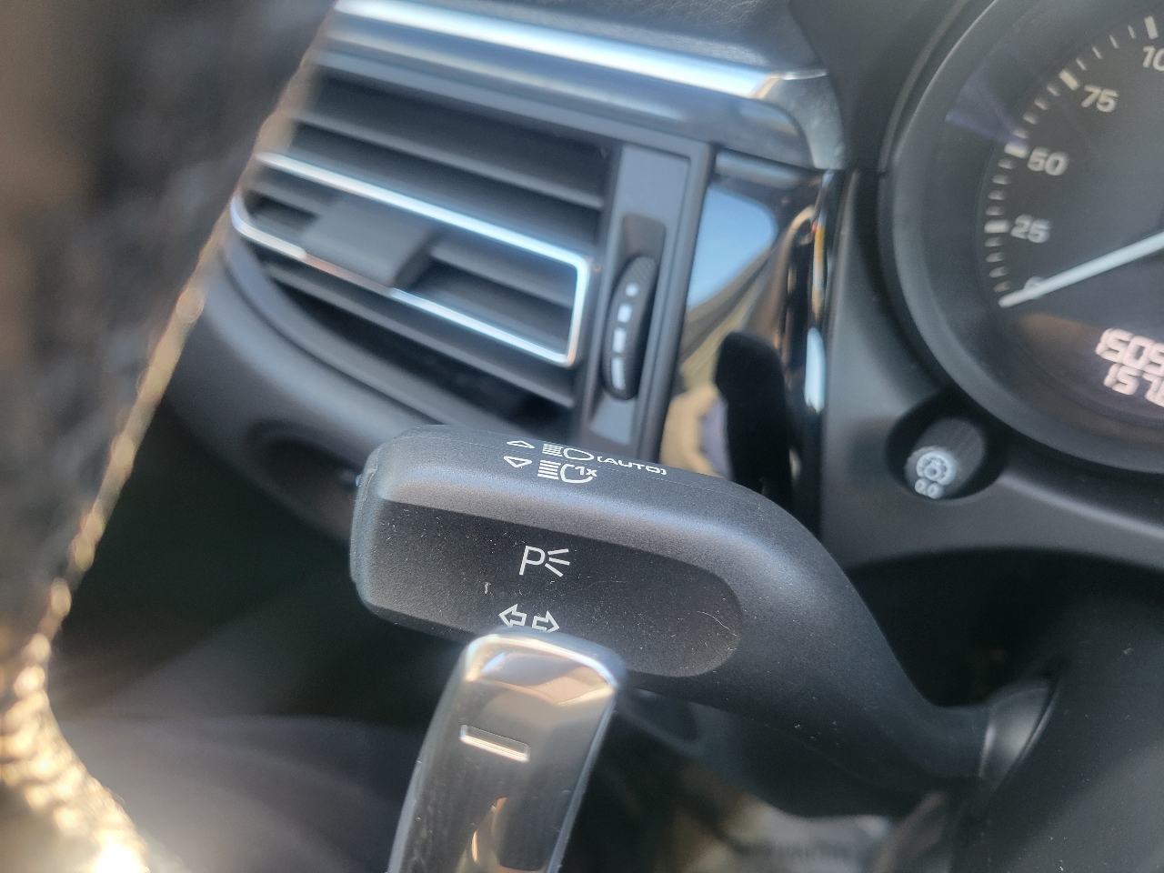 Porsche Macan AWD 2024