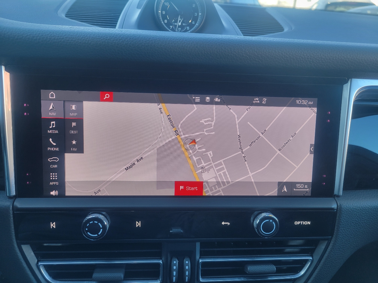 Porsche Macan AWD 2024