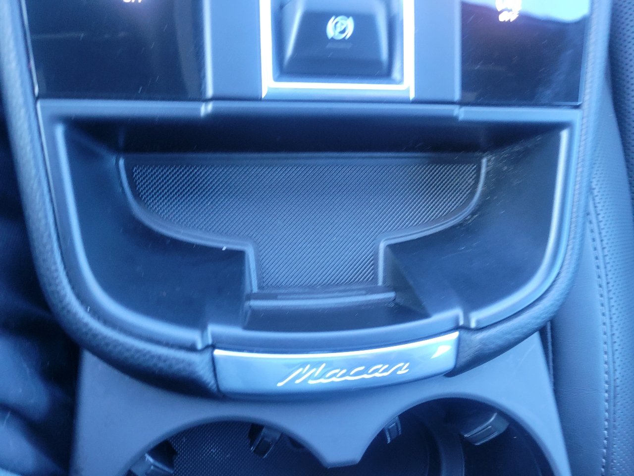 Porsche Macan AWD 2024