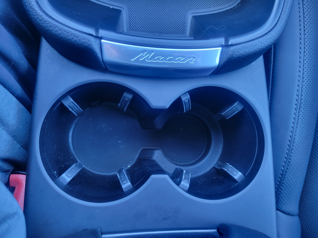 Porsche Macan AWD 2024