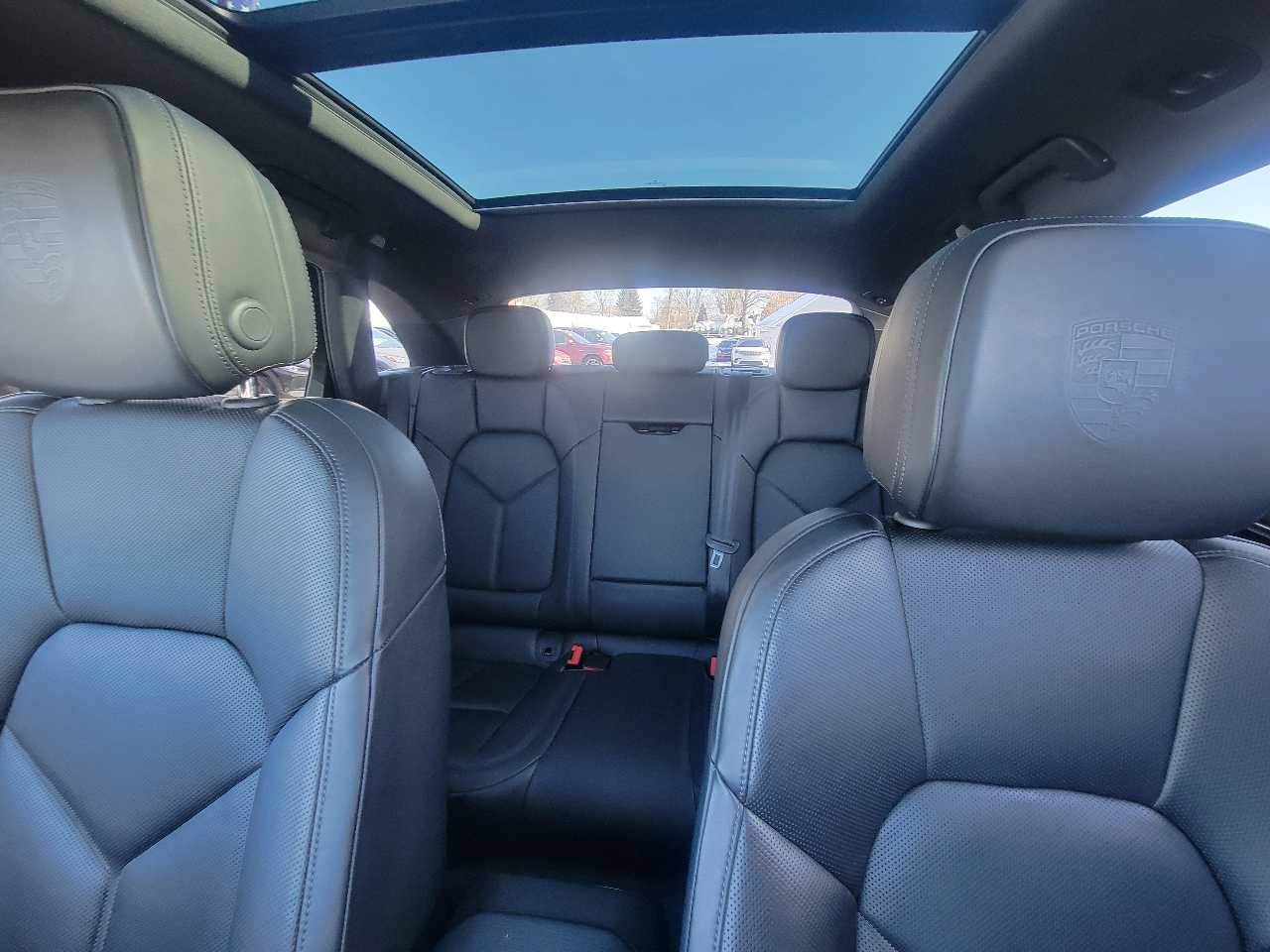 Porsche Macan AWD 2024