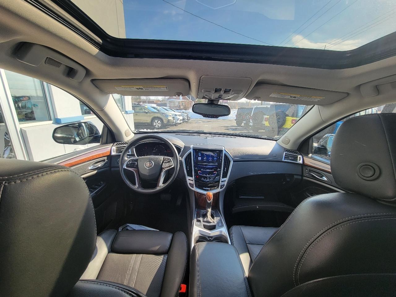 Cadillac SRX FWD 4dr Luxury Collection 2016