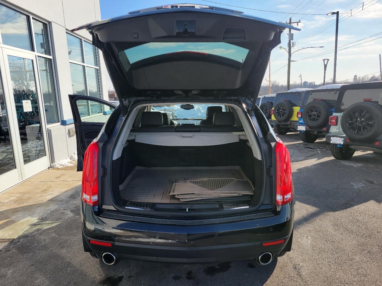 Cadillac SRX FWD 4dr Luxury Collection 2016