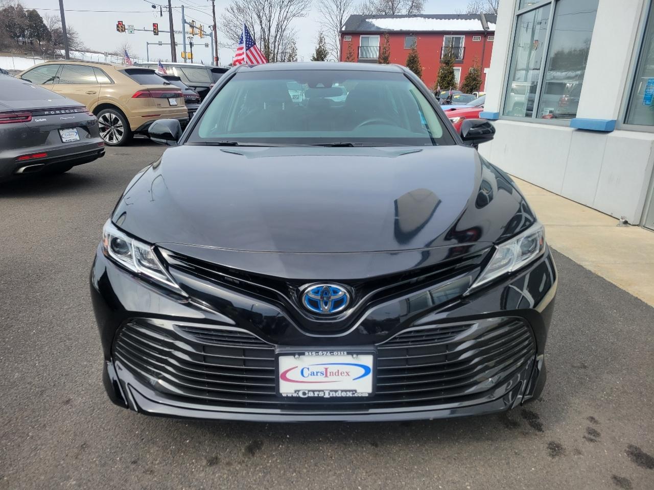 Toyota Camry Hybrid LE CVT (Natl) 2018