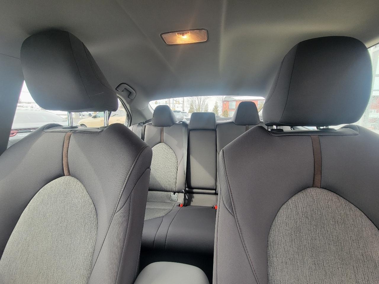 Toyota Camry Hybrid LE CVT (Natl) 2018