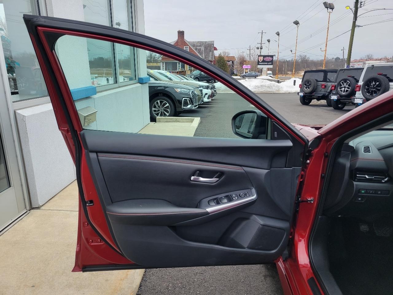 Nissan Sentra SR CVT 2024