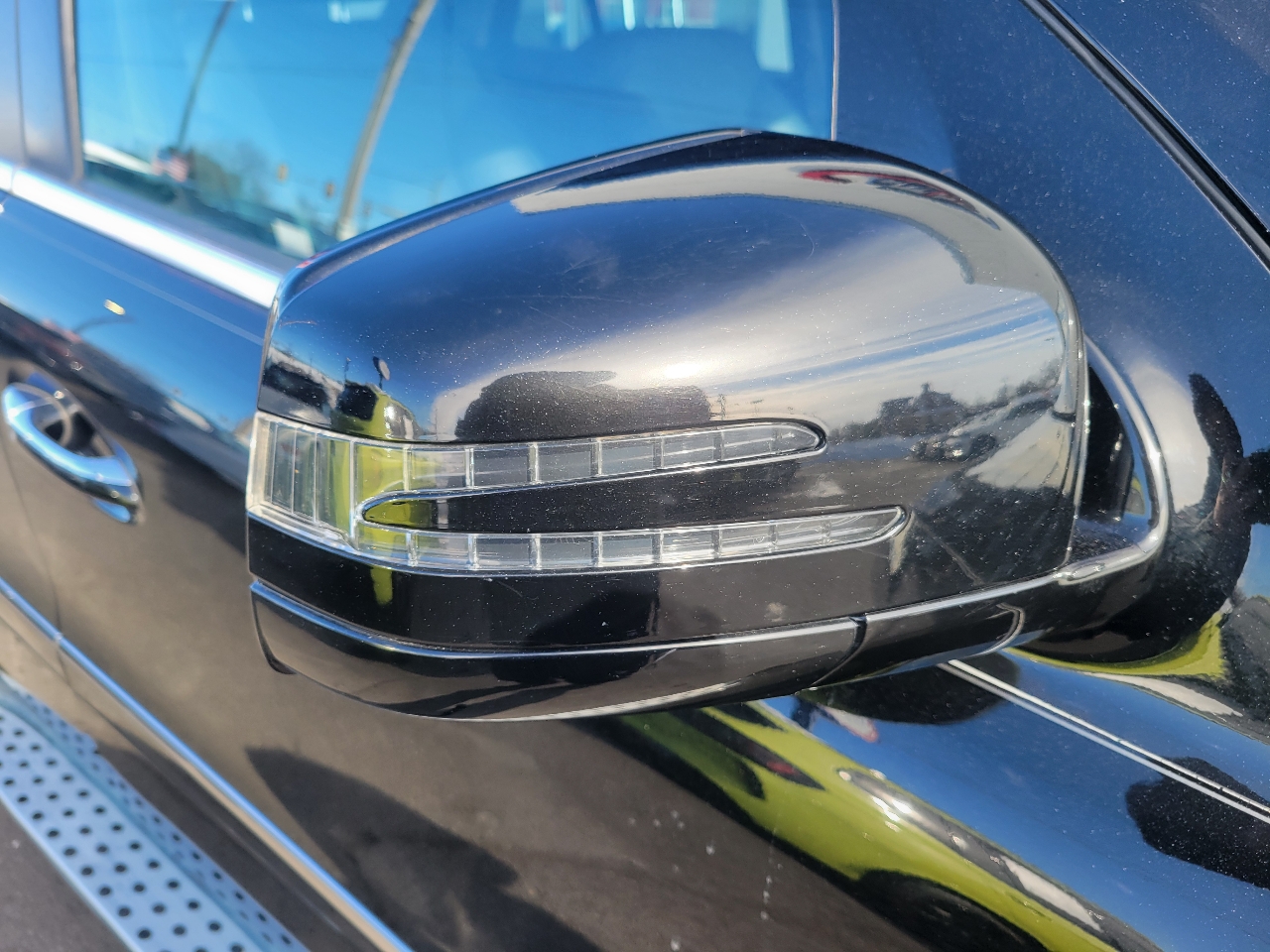 Mercedes-Benz M-Class 4MATIC 4dr ML 350 2011