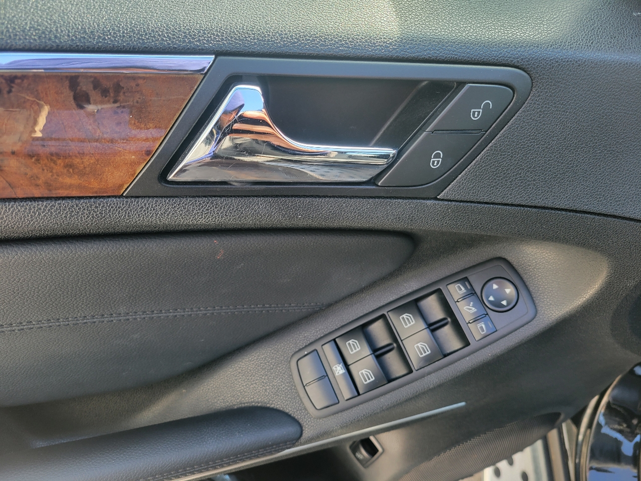 Mercedes-Benz M-Class 4MATIC 4dr ML 350 2011