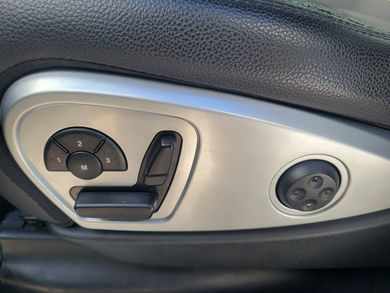 Mercedes-Benz M-Class 4MATIC 4dr ML 350 2011