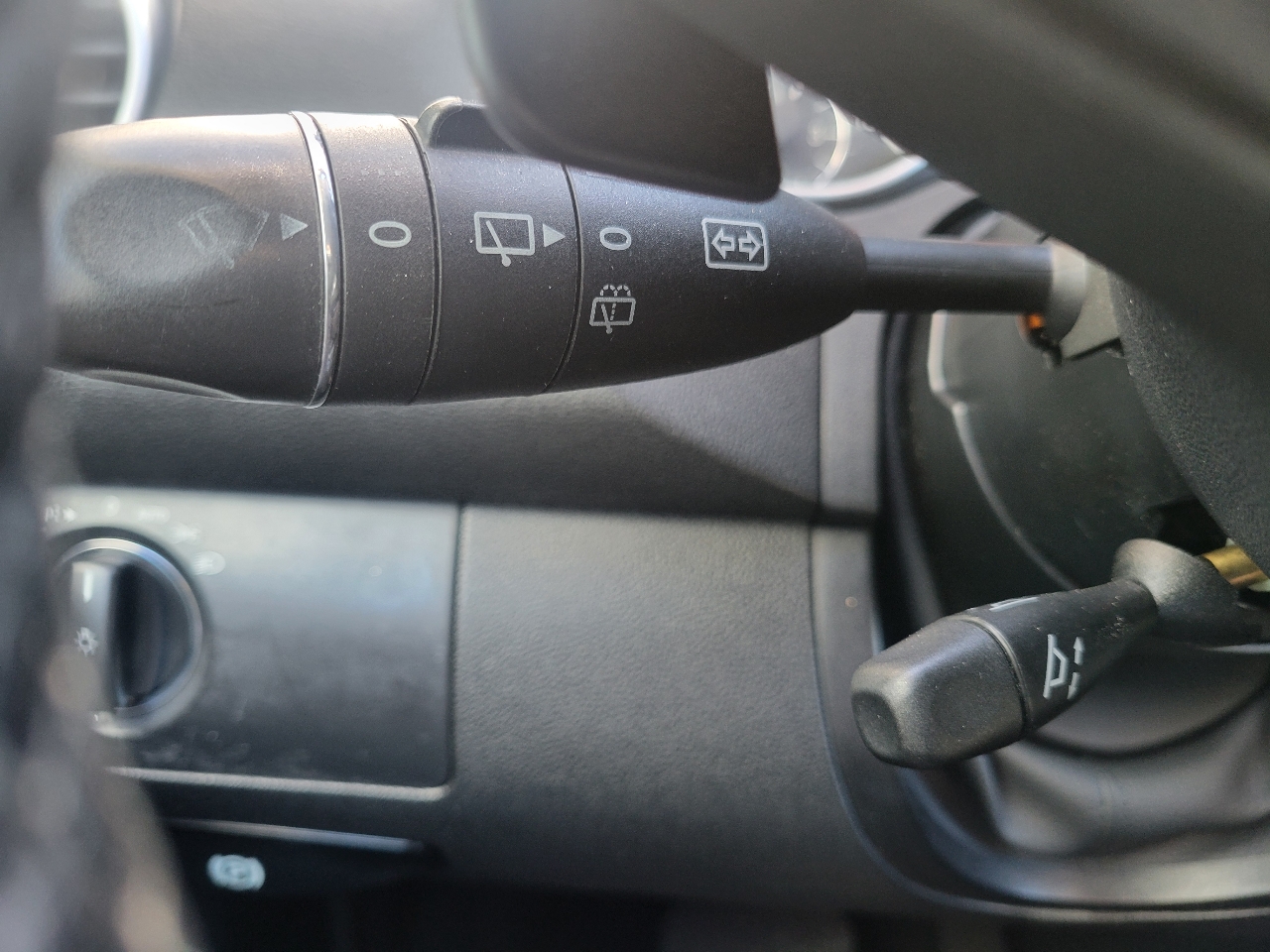 Mercedes-Benz M-Class 4MATIC 4dr ML 350 2011