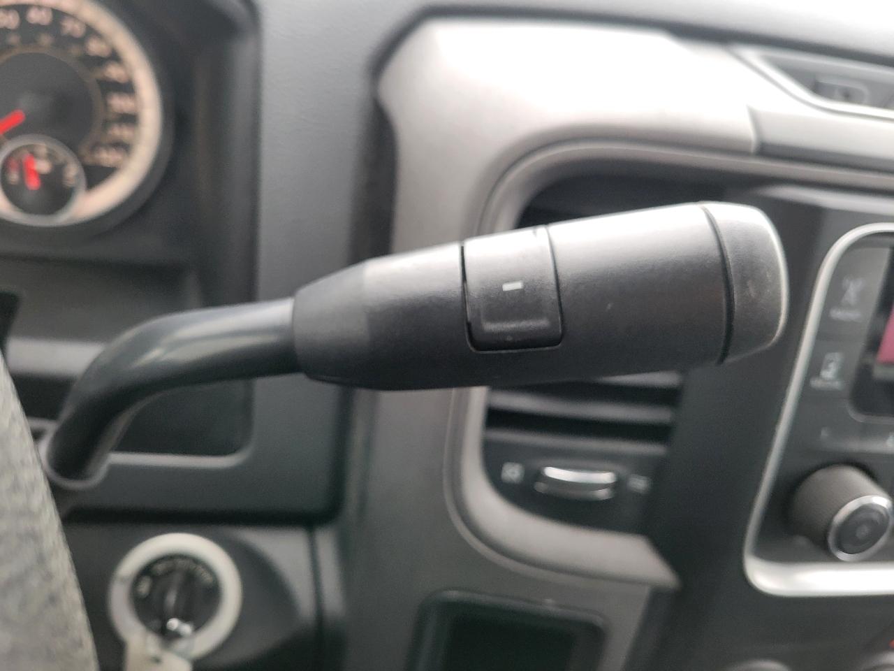 RAM 2500 Tradesman 4x4 Crew Cab 8' Box 2017