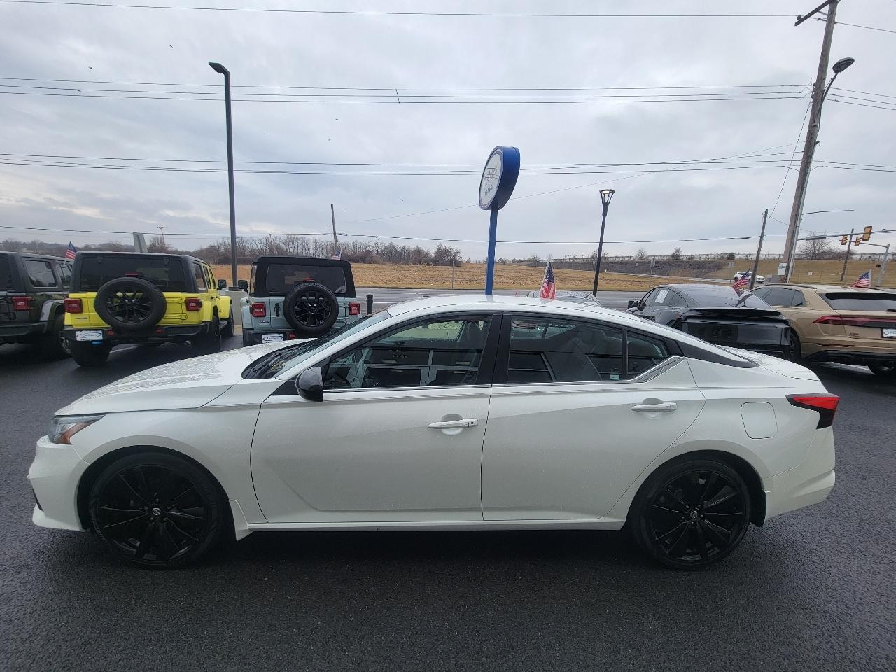 Nissan Altima 2.5 SR Sedan 2020