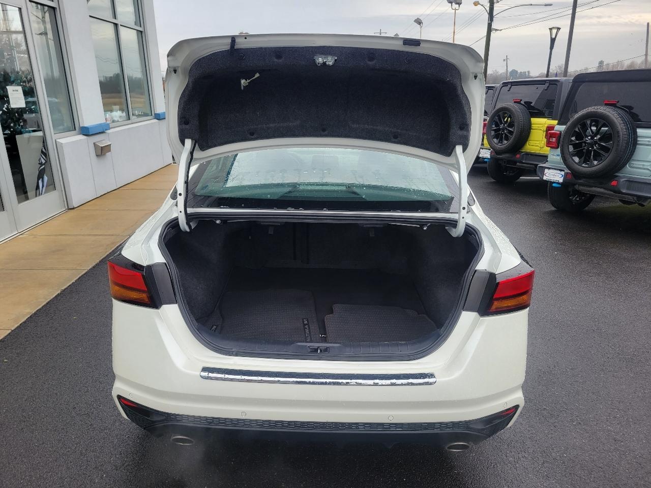 Nissan Altima 2.5 SR Sedan 2020