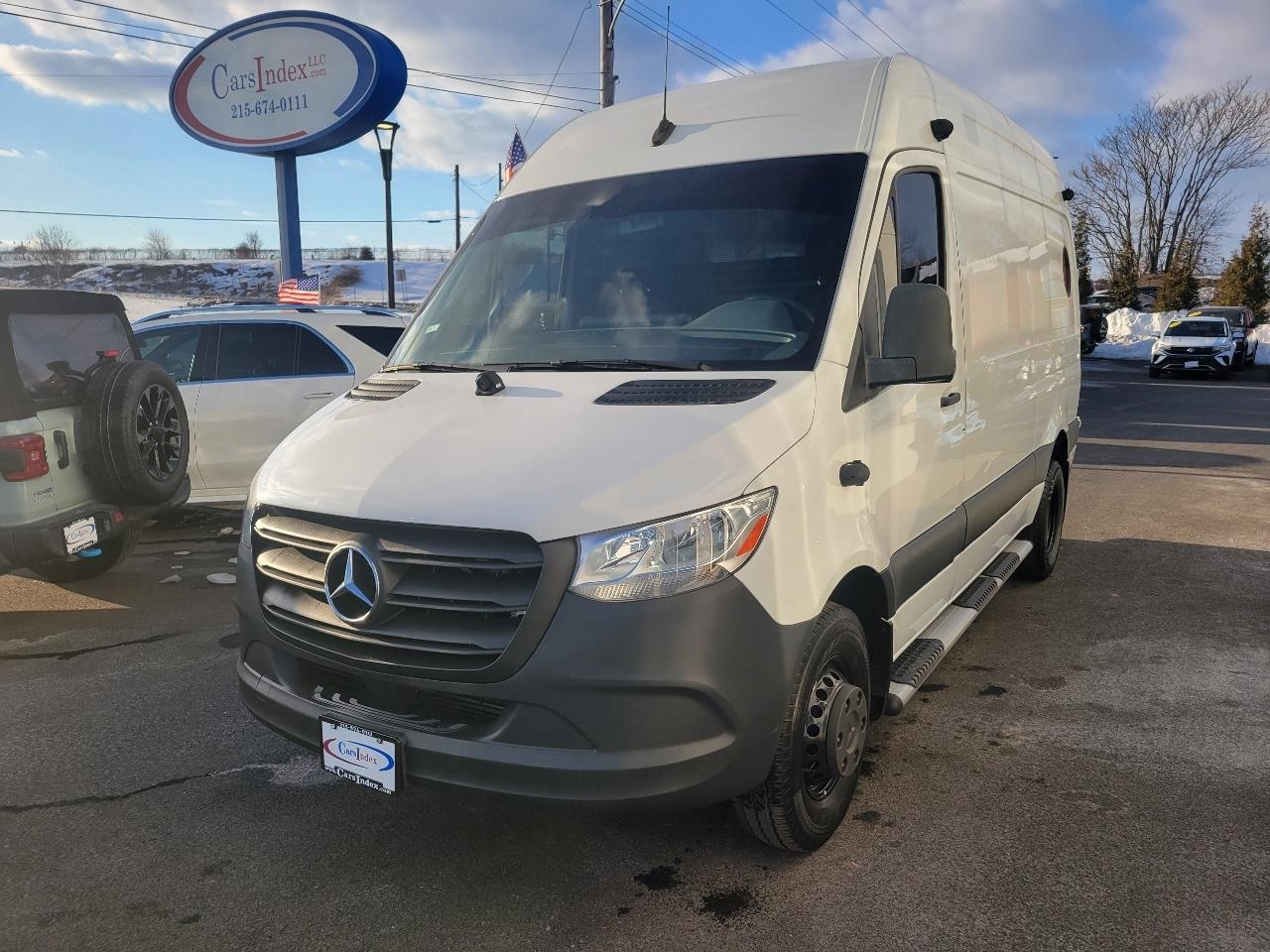 Mercedes-Benz Sprinter Cargo Van 3500 High Roof I4 144" RWD 2021