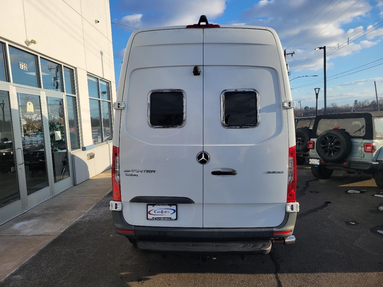 Mercedes-Benz Sprinter Cargo Van 3500 High Roof I4 144" RWD 2021
