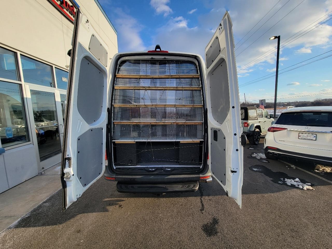 Mercedes-Benz Sprinter Cargo Van 3500 High Roof I4 144" RWD 2021