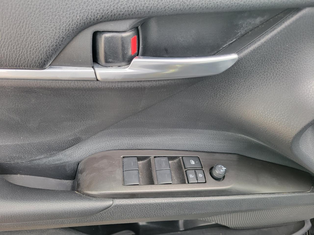 Toyota Camry LE Auto (Natl) 2023