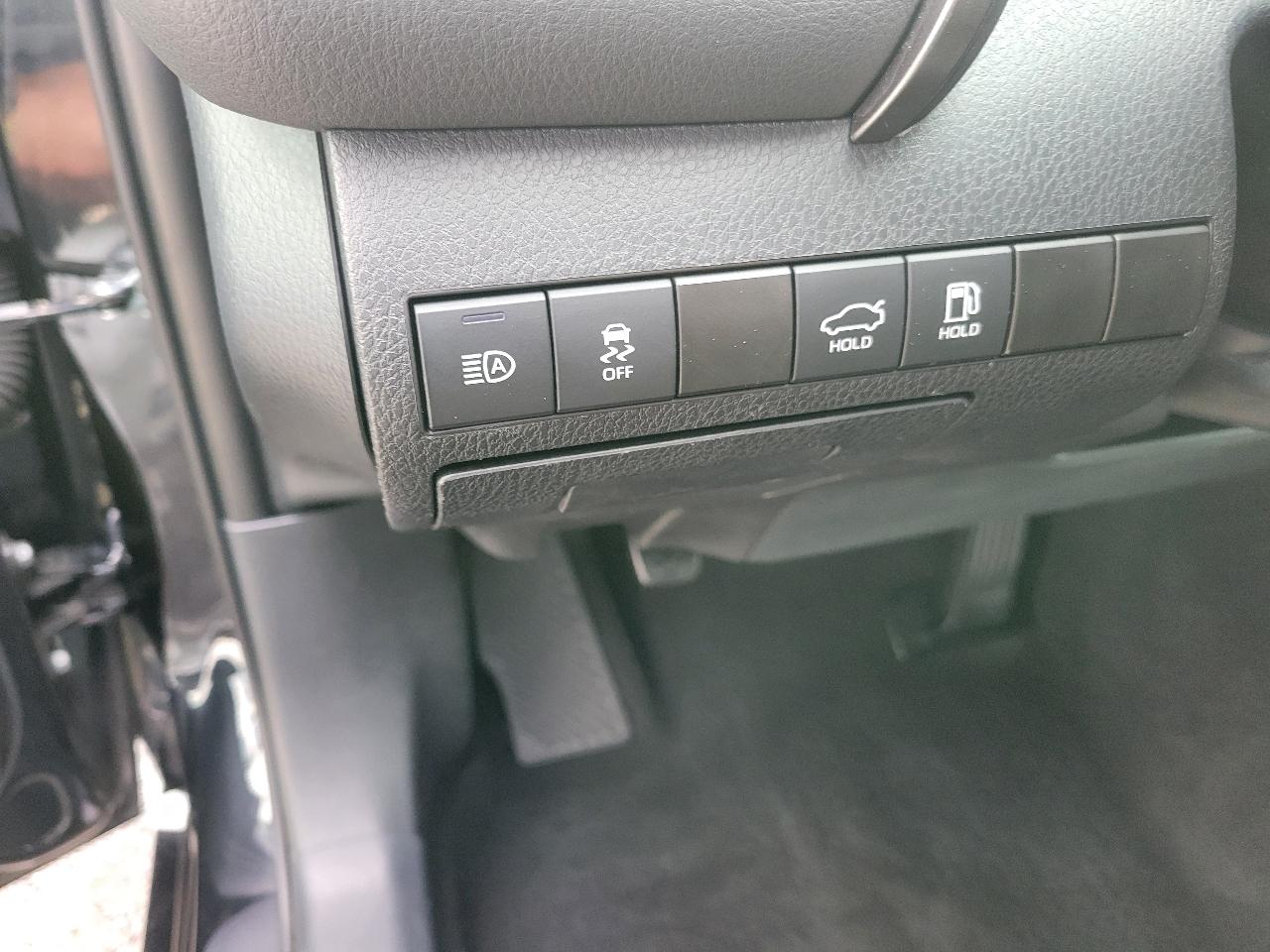 Toyota Camry LE Auto (Natl) 2023