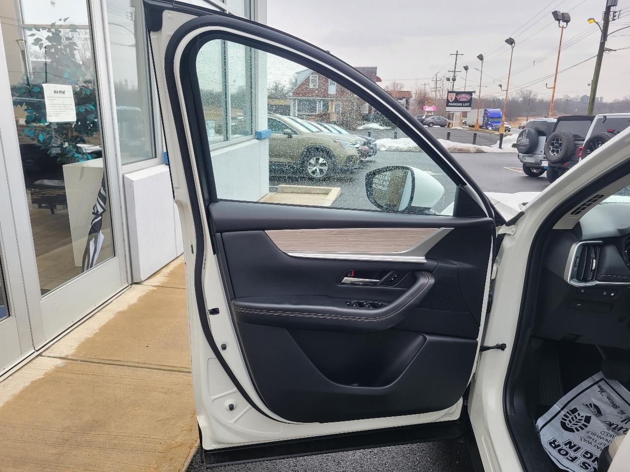 Mazda CX-90 PHEV Preferred AWD 2024