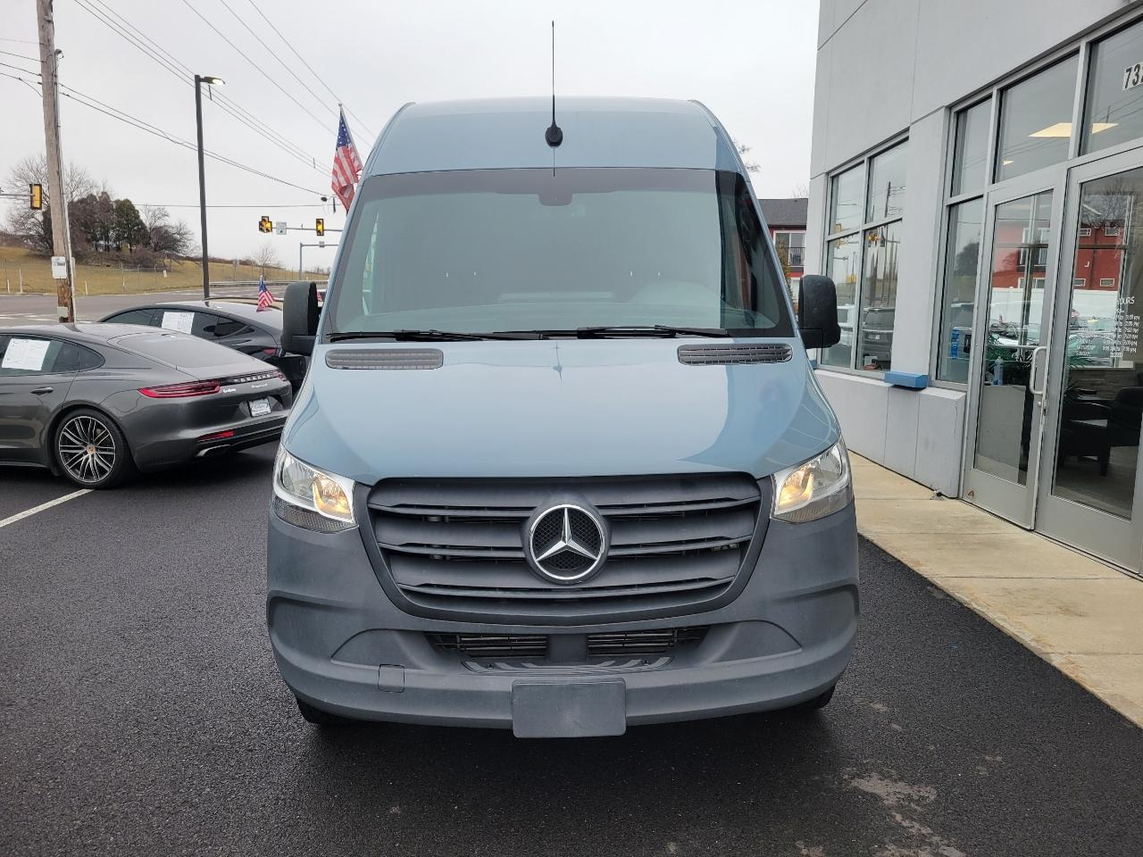 Mercedes-Benz Sprinter Cargo Van 2500 High Roof I4 Gas 170" RWD 2023