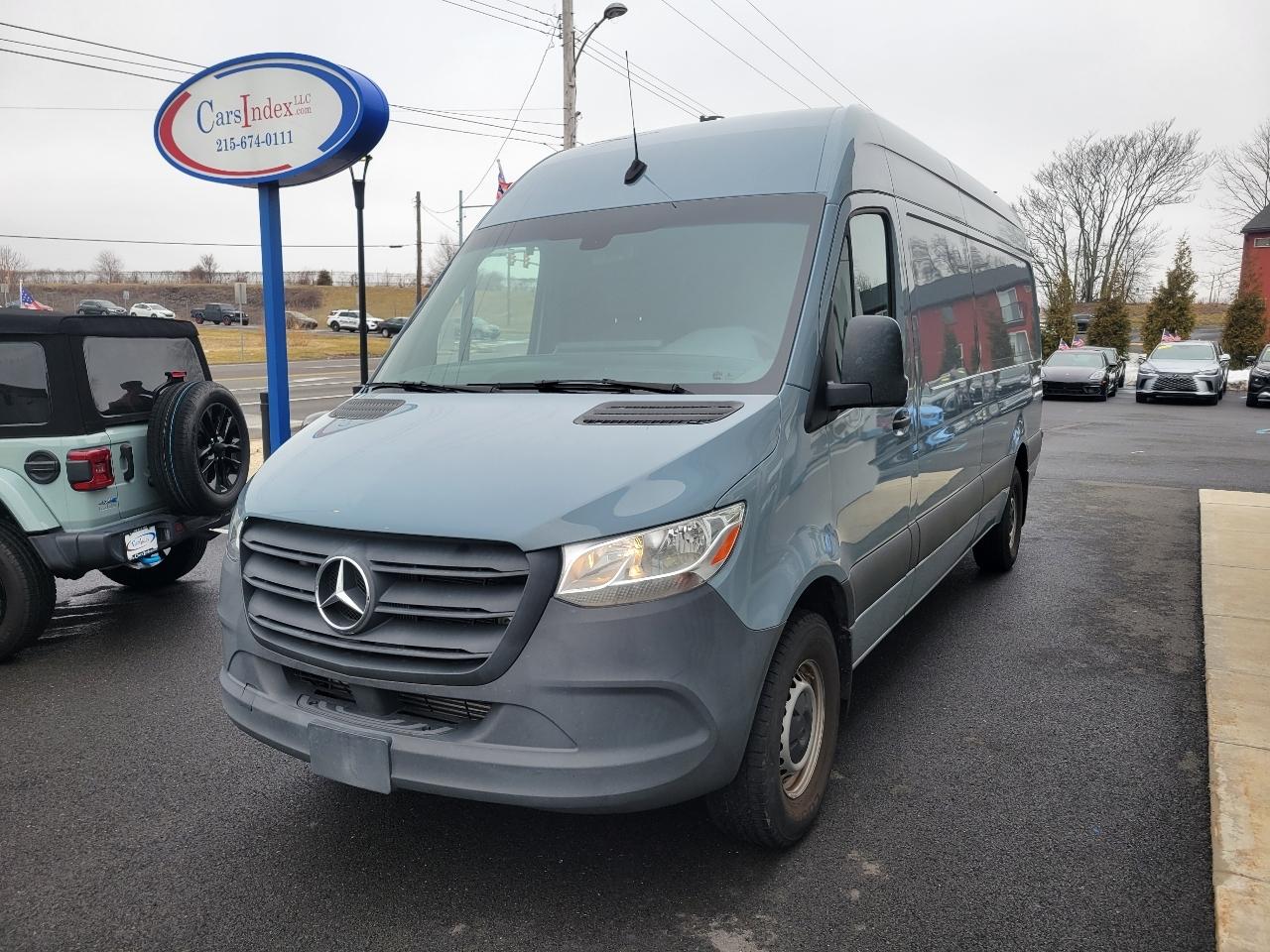 Mercedes-Benz Sprinter Cargo Van 2500 High Roof I4 Gas 170" RWD 2023