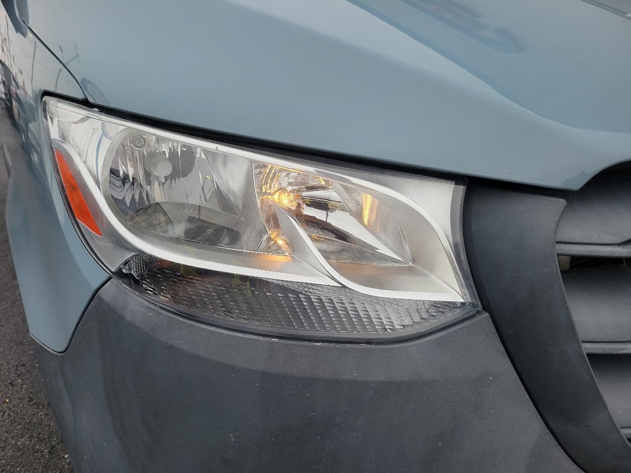 Mercedes-Benz Sprinter Cargo Van 2500 High Roof I4 Gas 170" RWD 2023