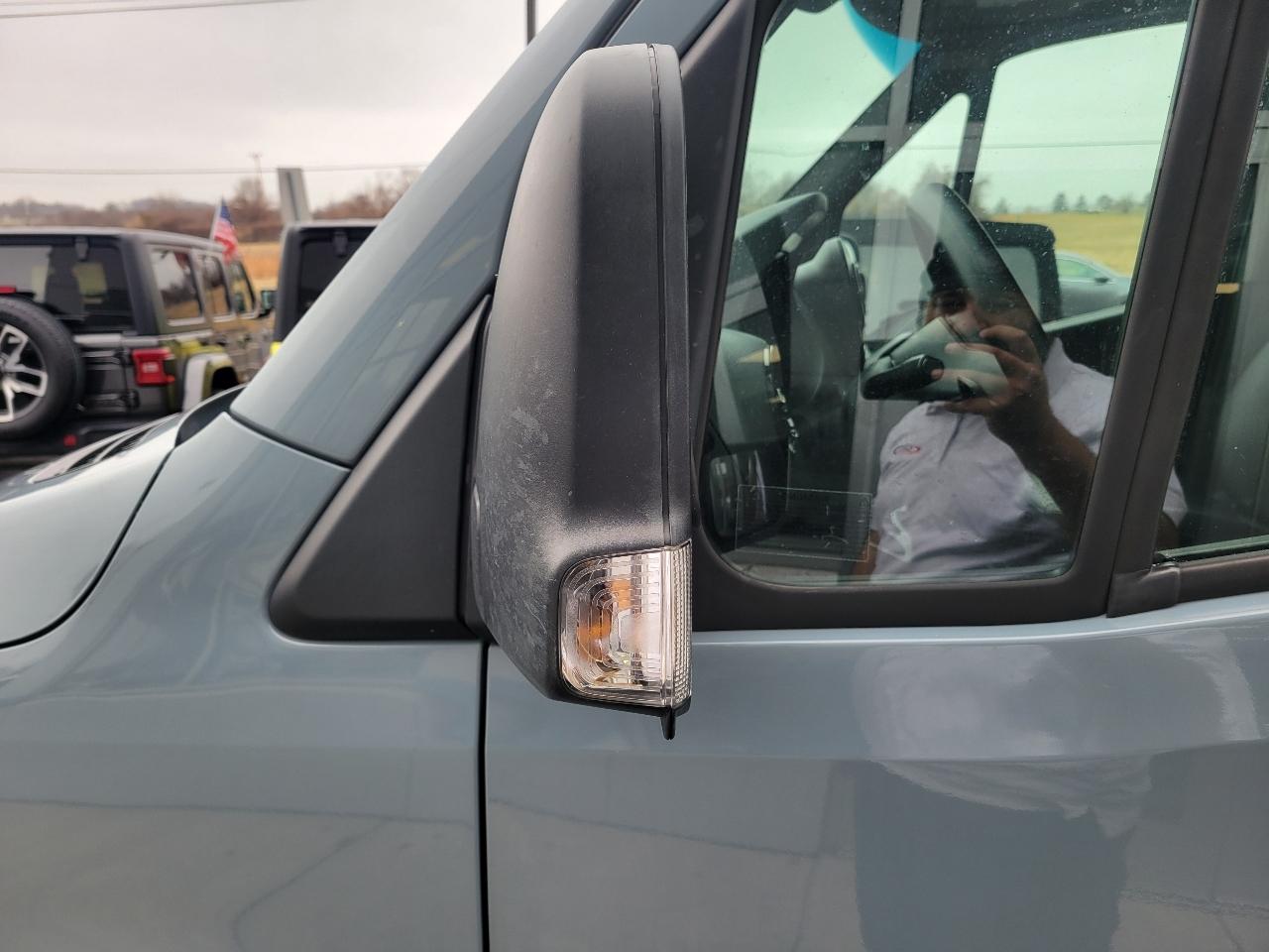 Mercedes-Benz Sprinter Cargo Van 2500 High Roof I4 Gas 170" RWD 2023