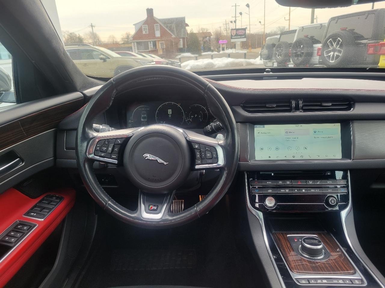 Jaguar XF Sedan S AWD 2019