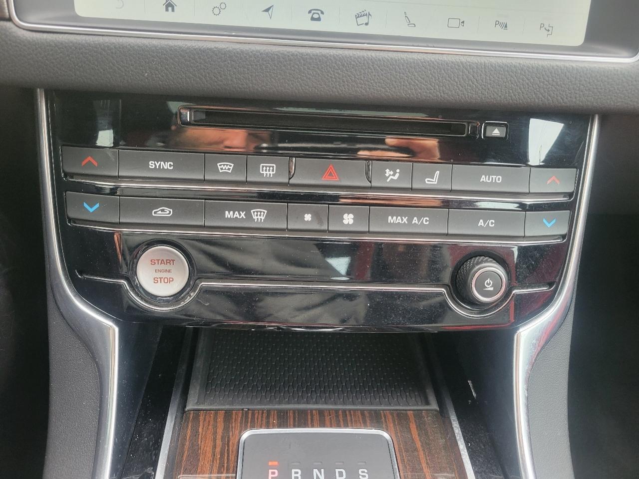 Jaguar XF Sedan S AWD 2019